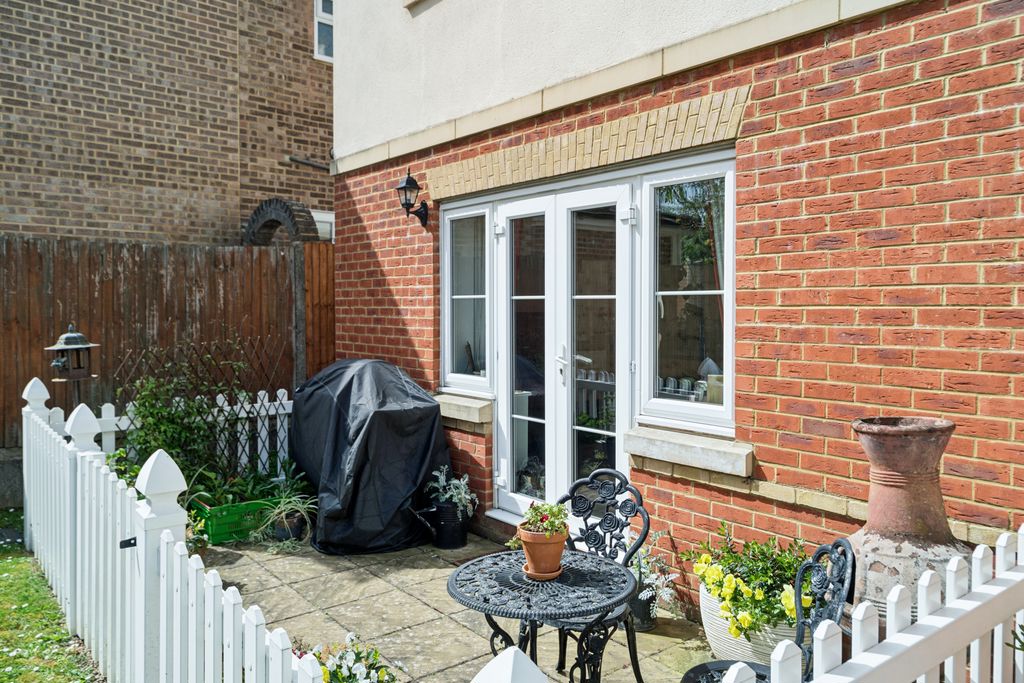 London Road Loudwater